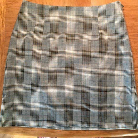 Plaid miniskirt - Picture 3 of 6